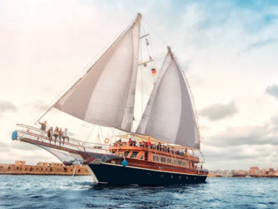 Pirates Sailing sharm